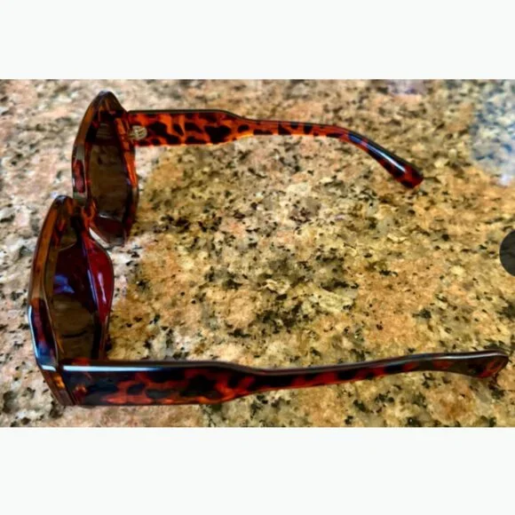 Oversized Square Polarized Sunglasses – Classic Design with Full UV Protection - Picture 4 of 7